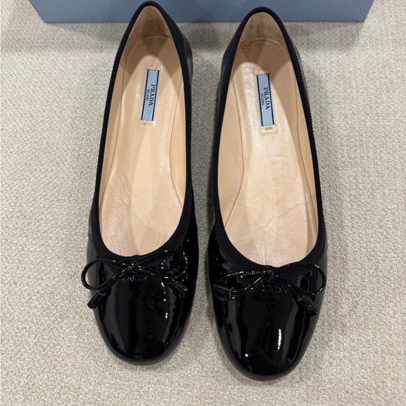 ❌SOLD❌ Prada Ballet Shoes Size EU 38 - Picture 4 of 11